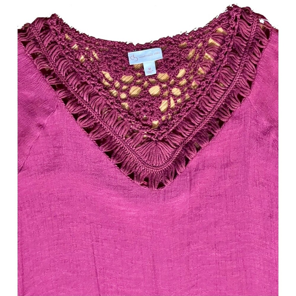 Dressbarn | Burgundy Crochet Trimmed 3/4 Length Sleeve Blouse | Medium - Picture 4 of 9
